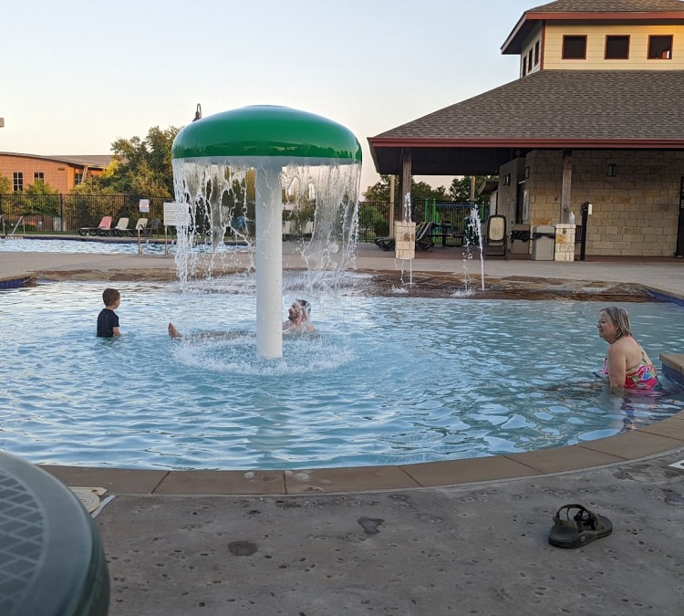 Cedar Park Town Center Residential Pool (Cedar&nbspPark,&nbspTX)